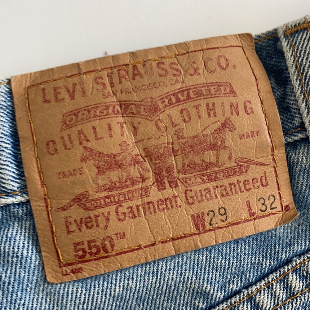 Levi’s 550 Denim Shorts! View 4